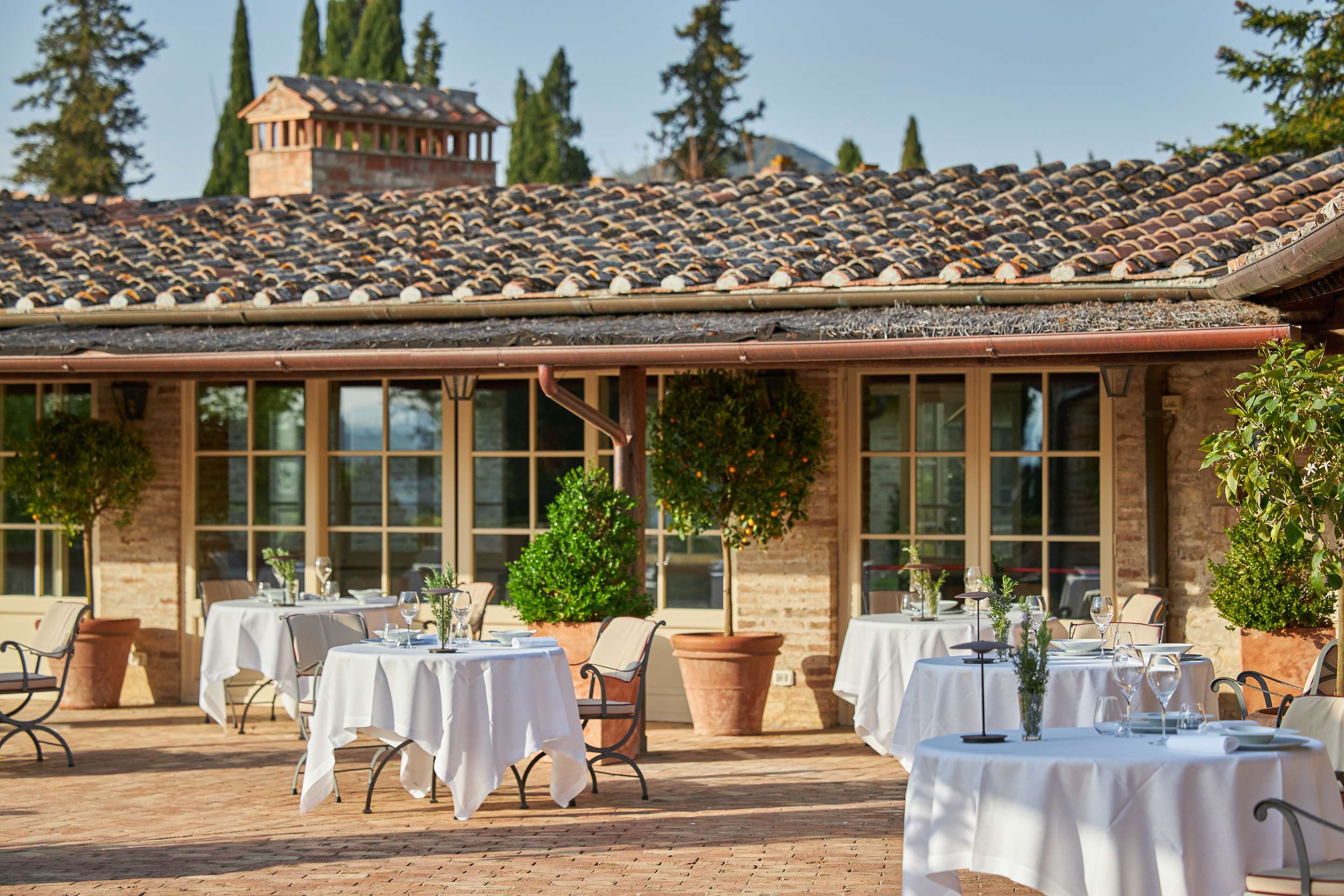 Restaurant  Il Poggio Rosso Michelin Star outdoor