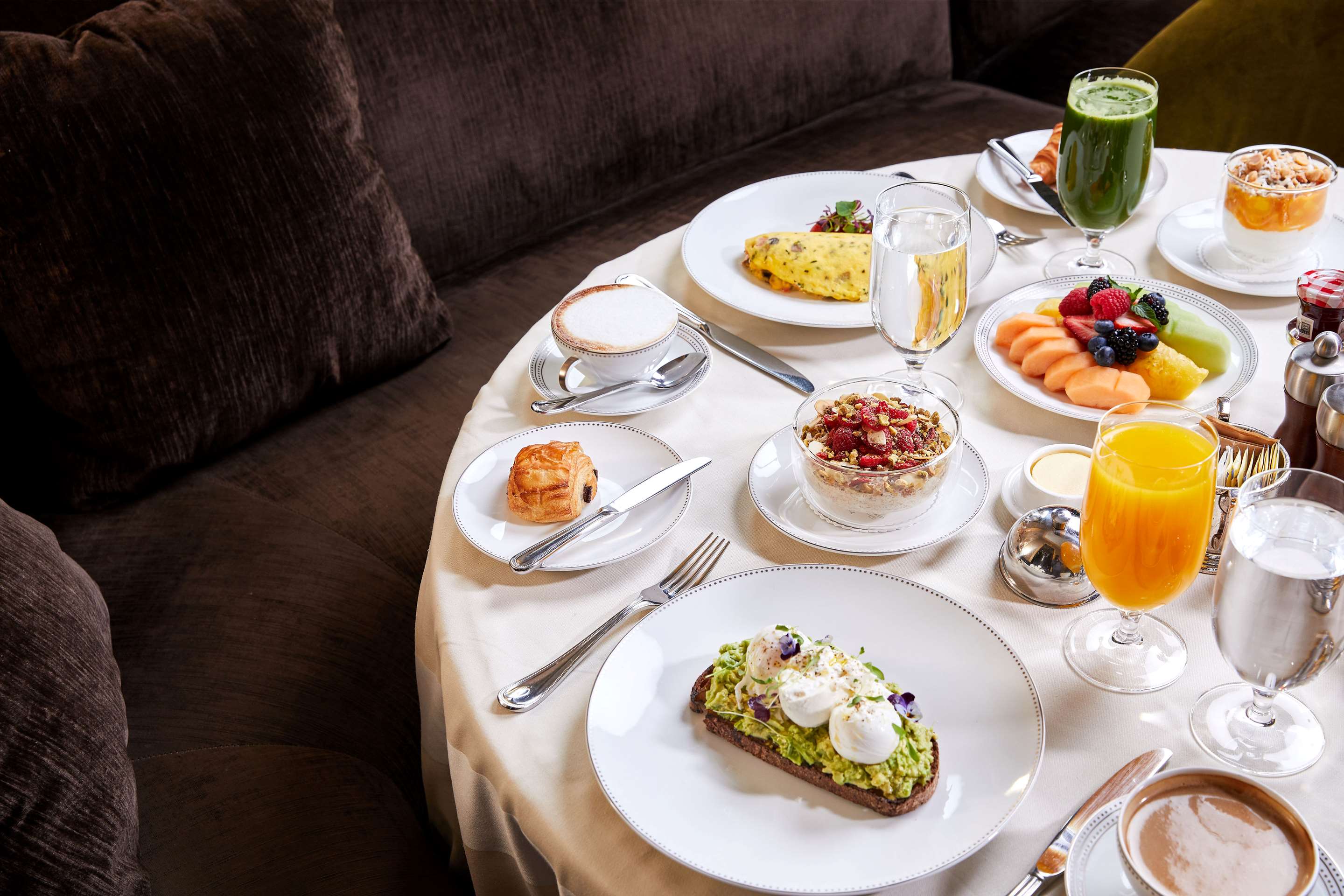 Spherical Carlyle NicoSchinco