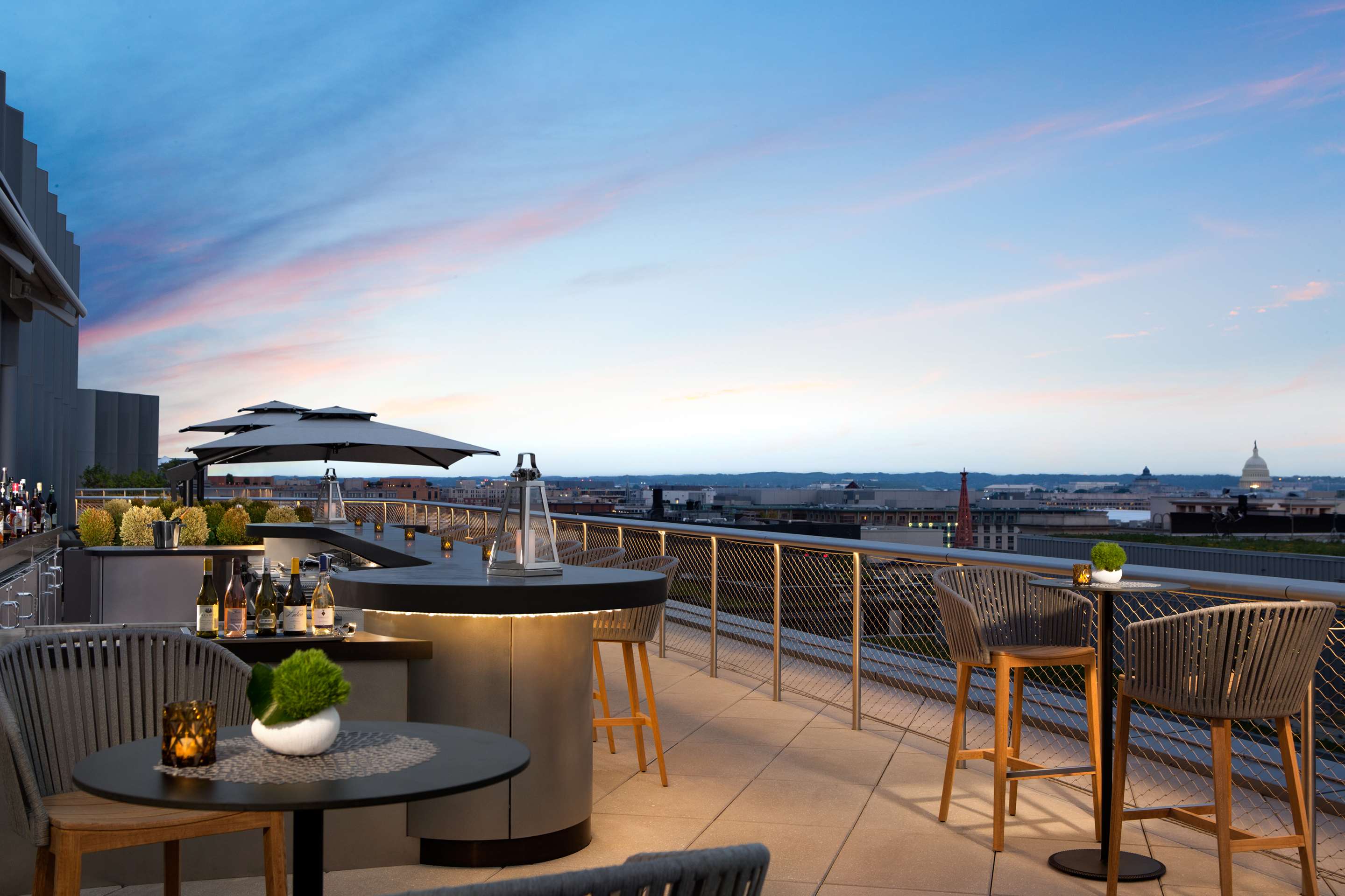 Summit Rooftop Bar & Lounge - Seasonal