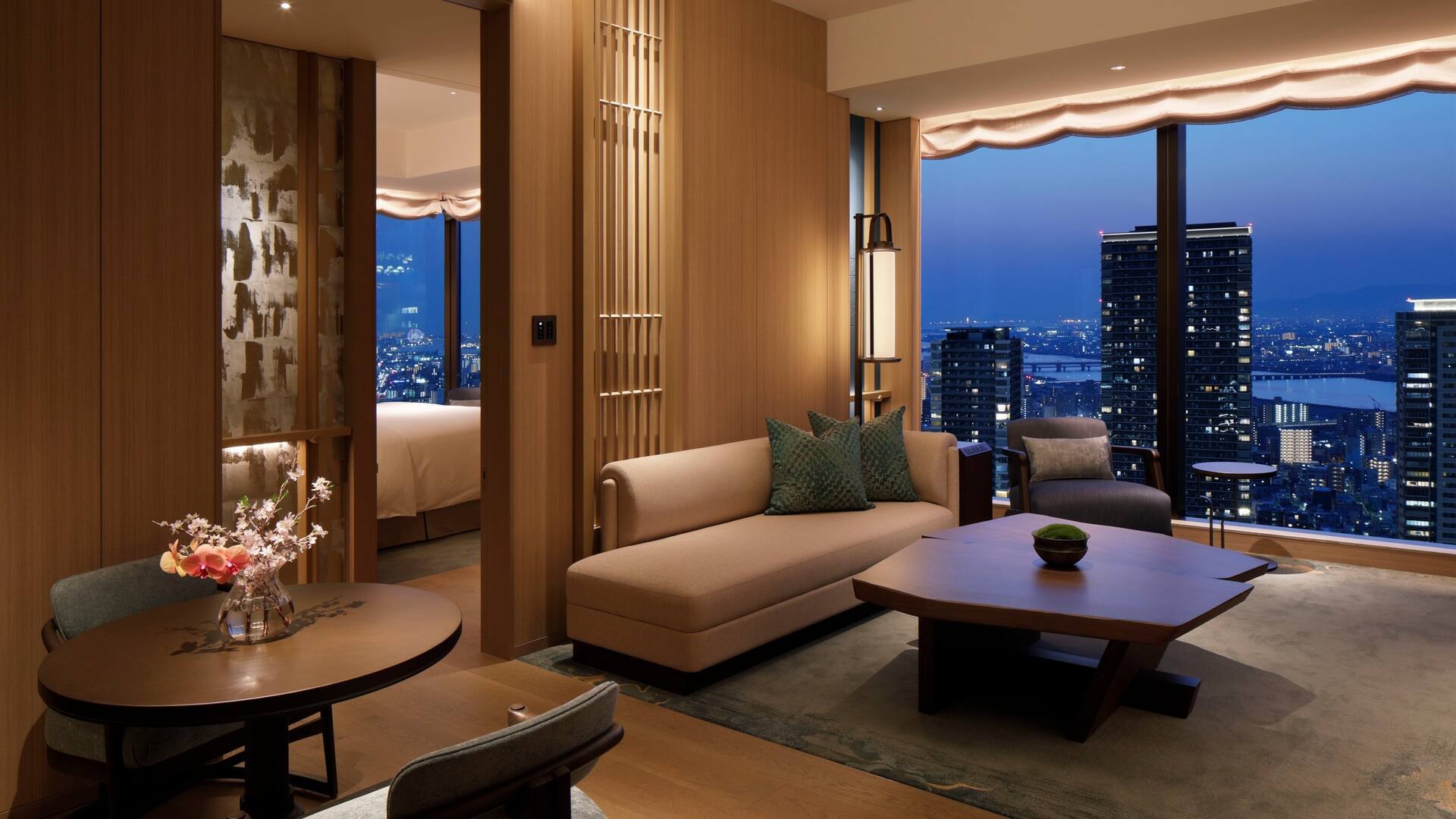 2베드룸 코너 스위트/킹베드 1개, 퀸베드 2개