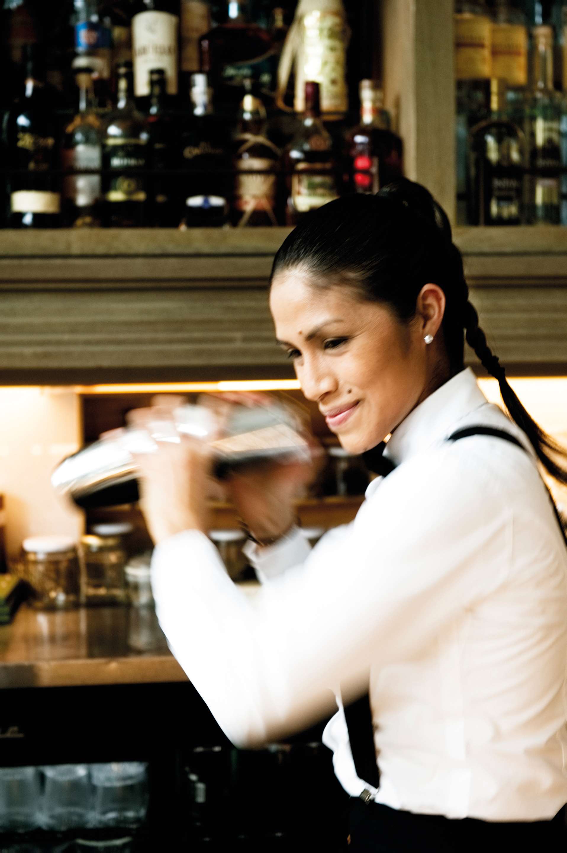 Cocktail Experience with Fiorella Larrea, award winner bartender