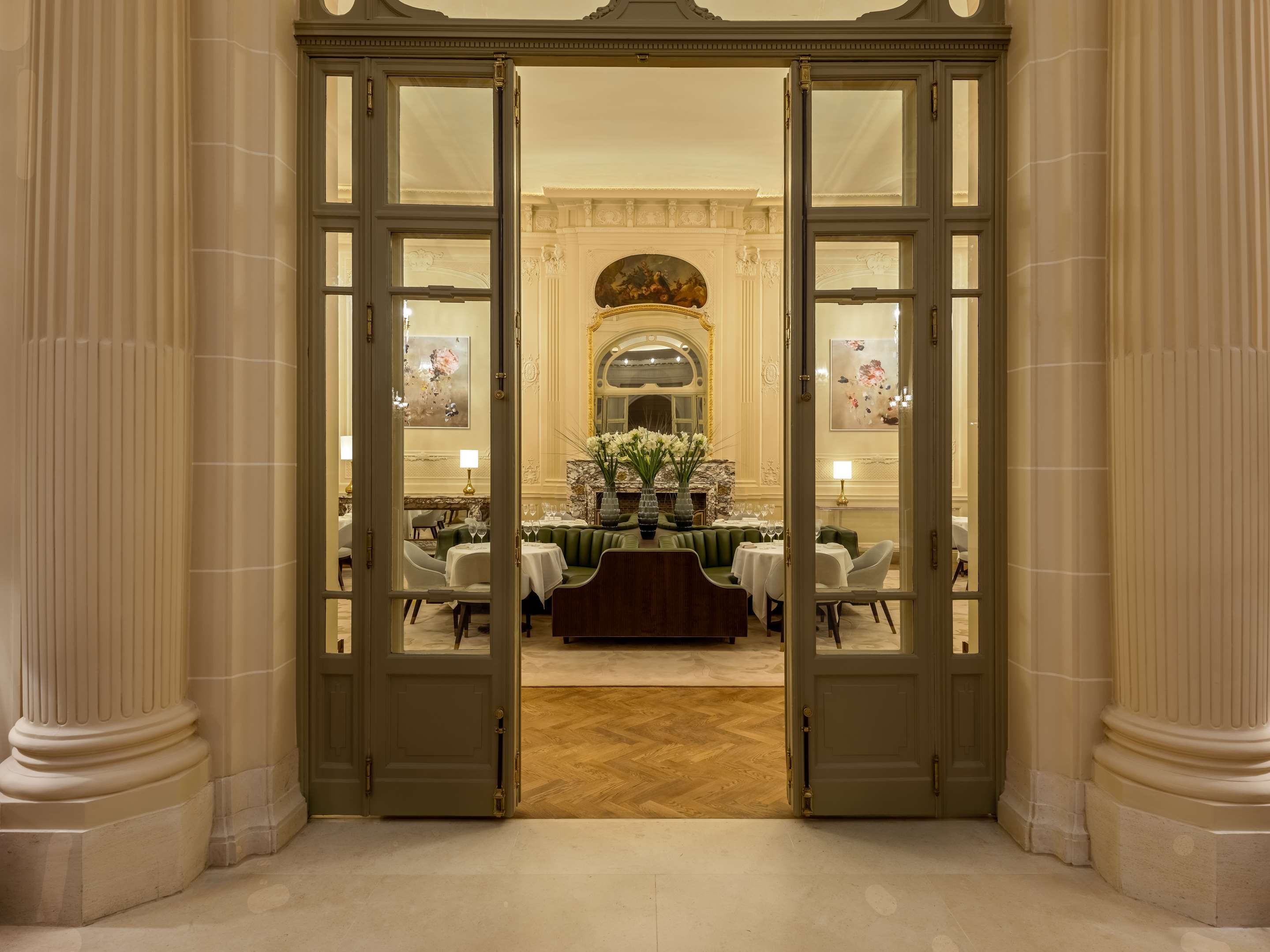 Palais Royal - Fine Dinning Restaurant