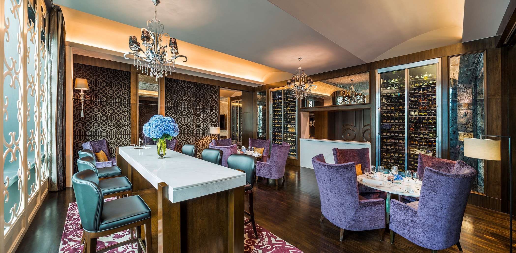 Wine Lounge at Decanter