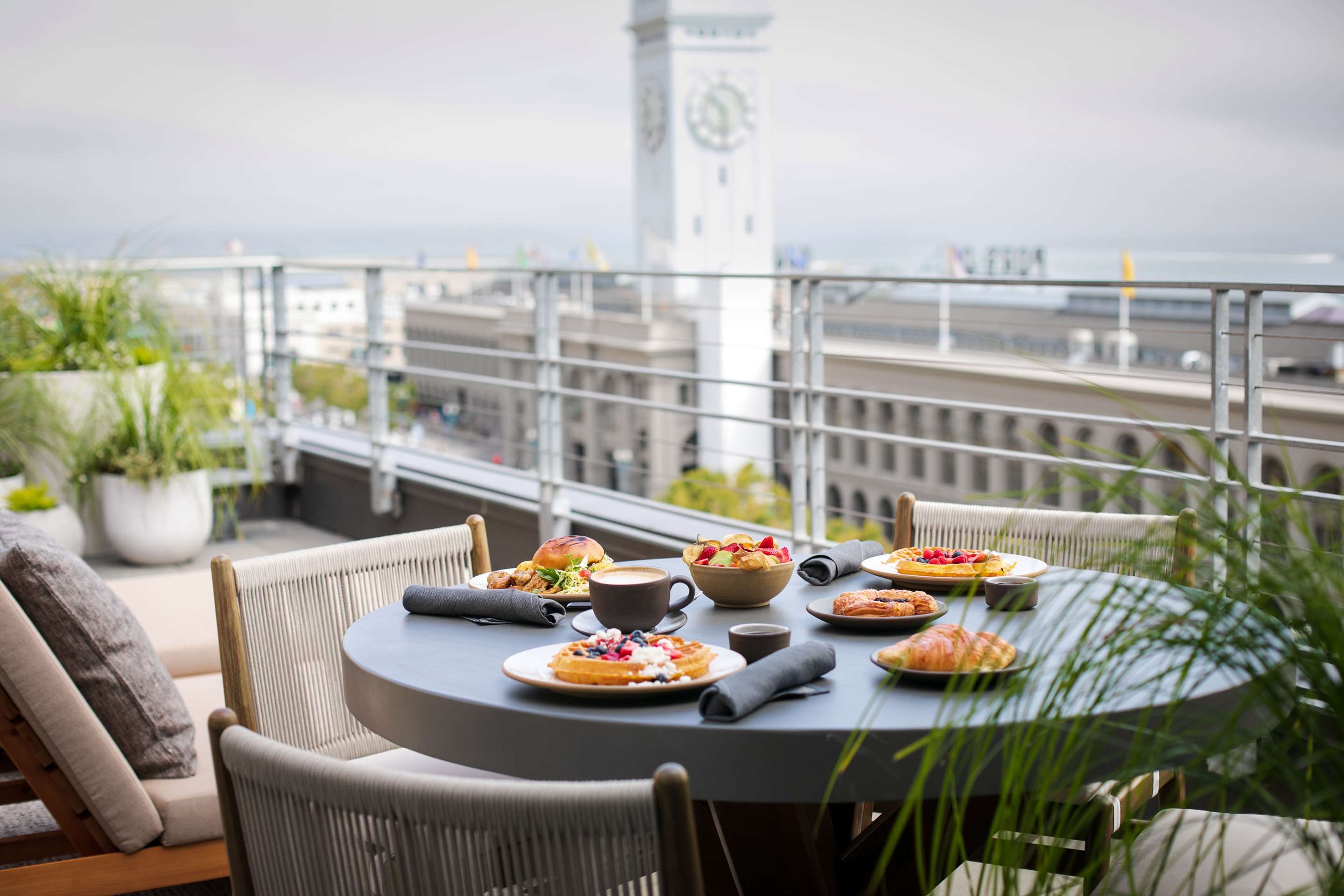 OA TERRACE BREAKFAST