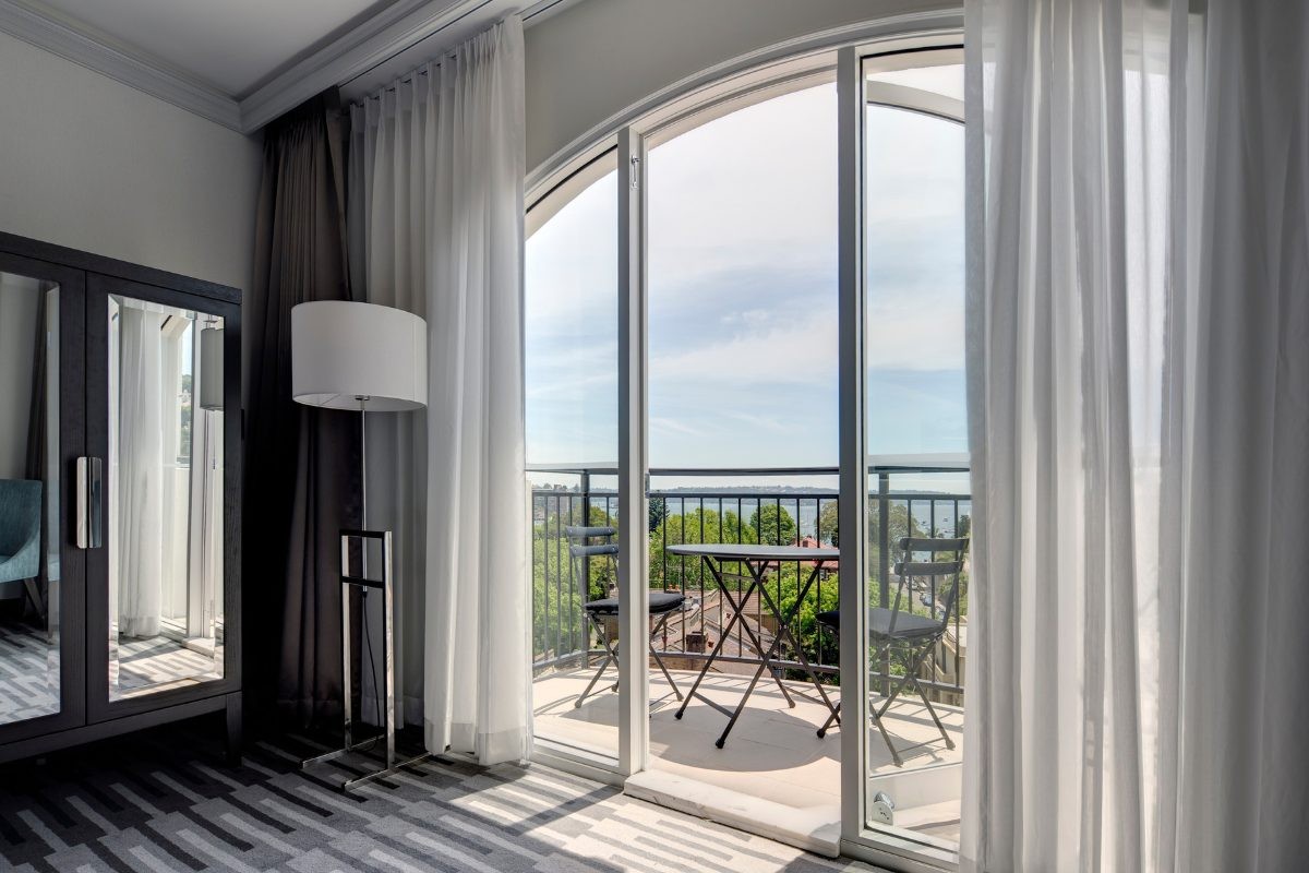 더블 클래식 발코니 베이사이드 룸