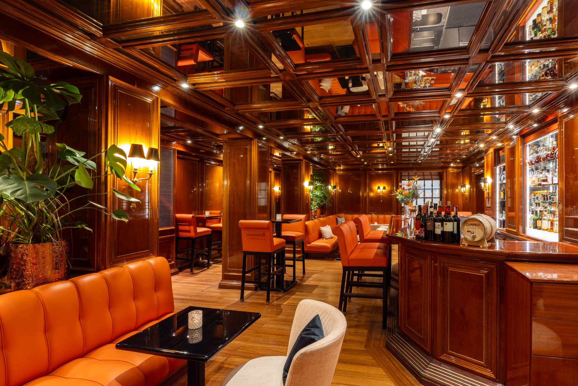 Charles Bar Excelsior Hotel Ernst