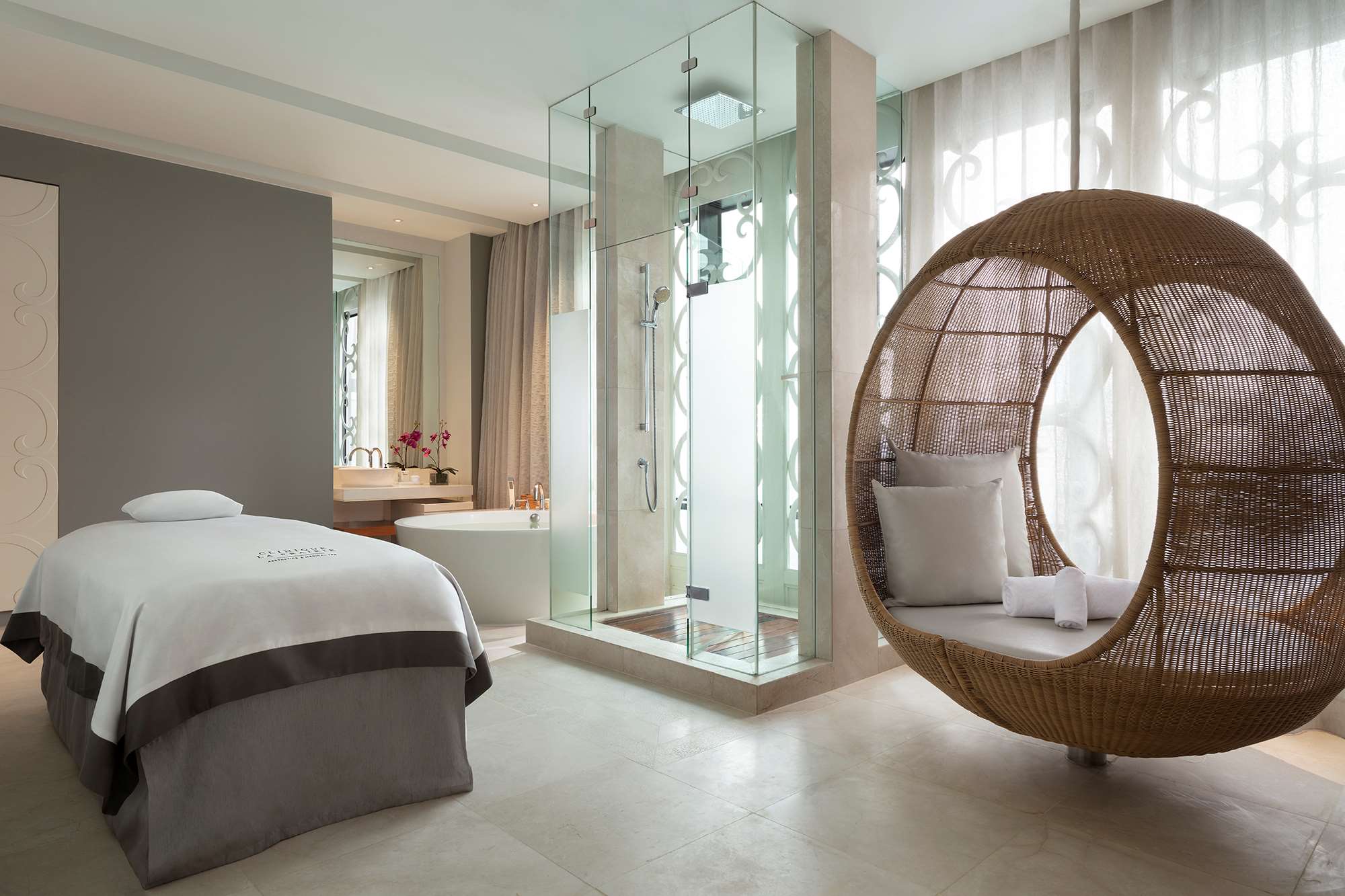 Clinique La Prairie – Treatment Room