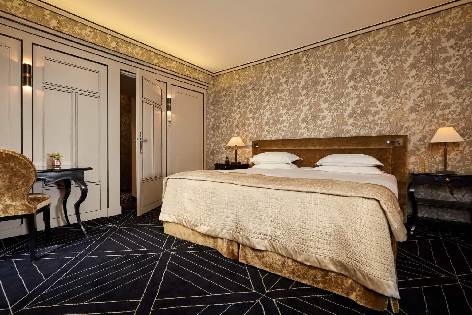 디럭스룸