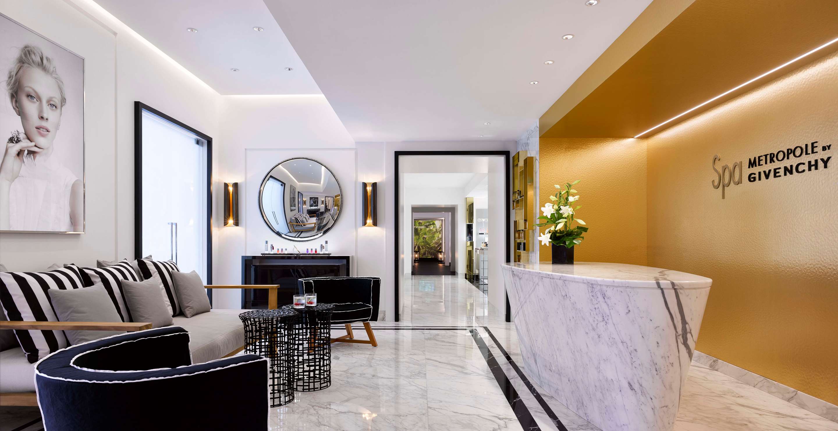 Spa Metropole by Givenchy entrance