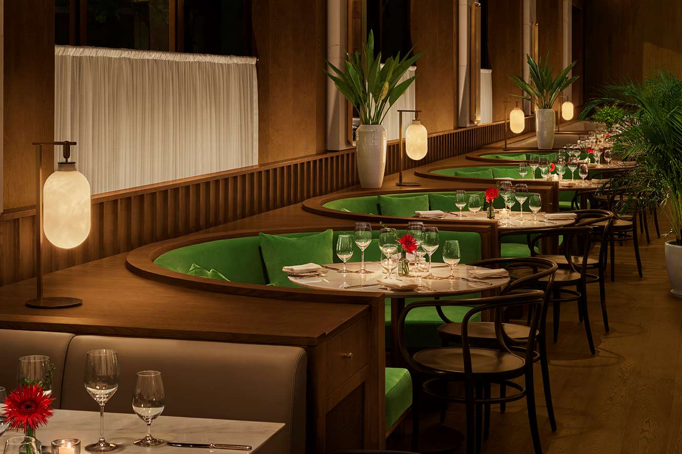 Shanghai Tavern Seating