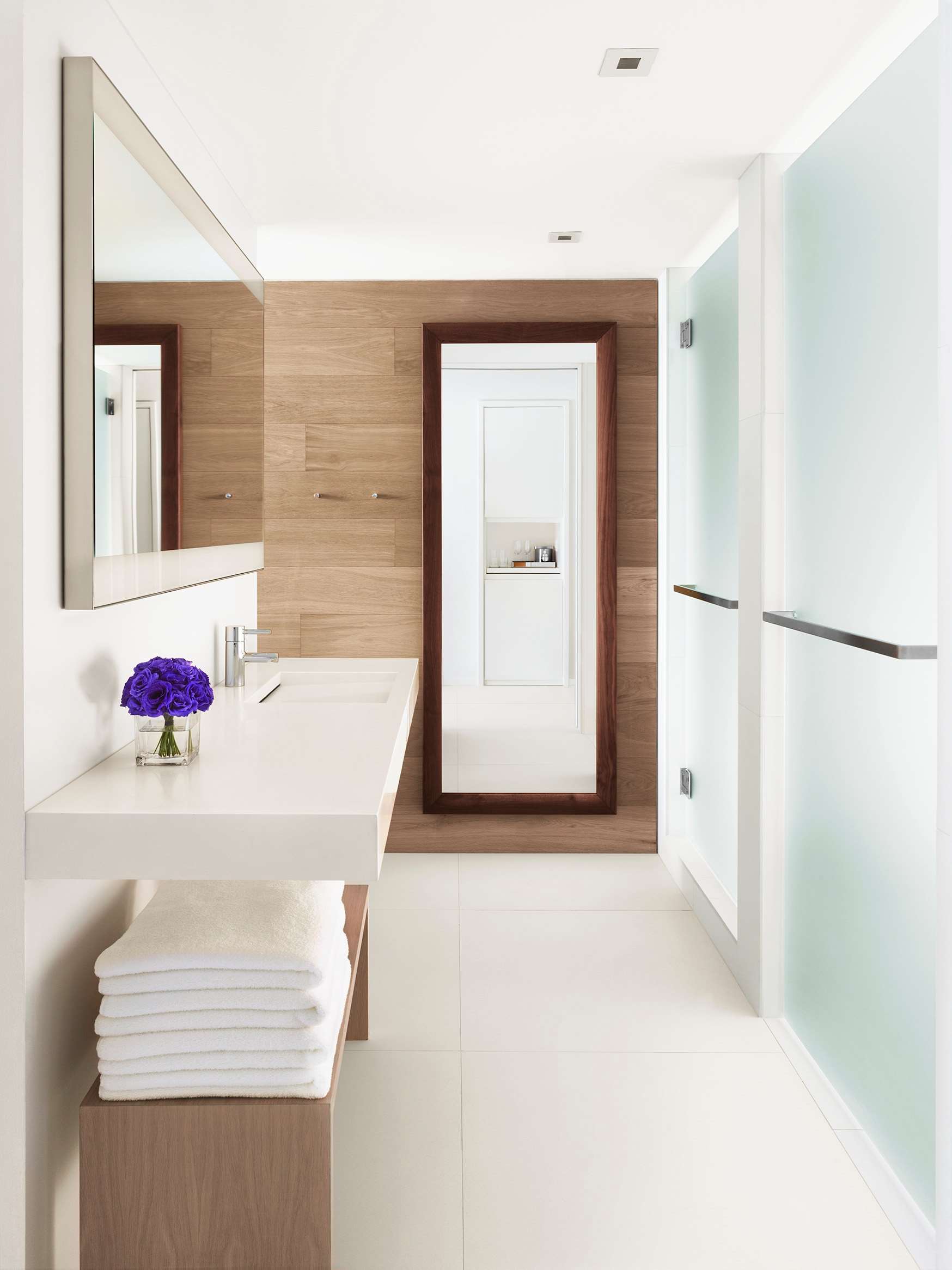 Seville Tower Wash Room