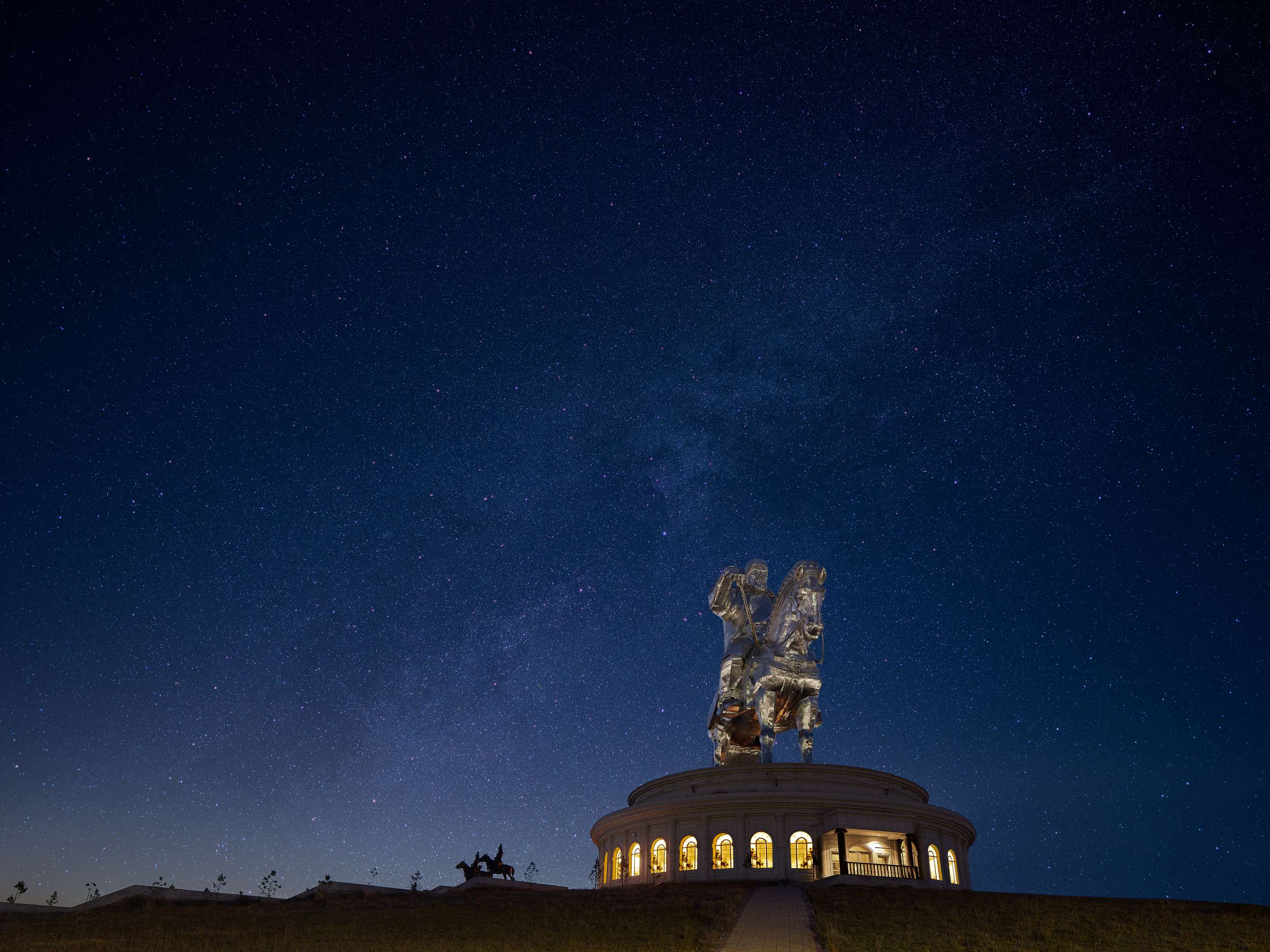 Destination - Tsonjin Boldog