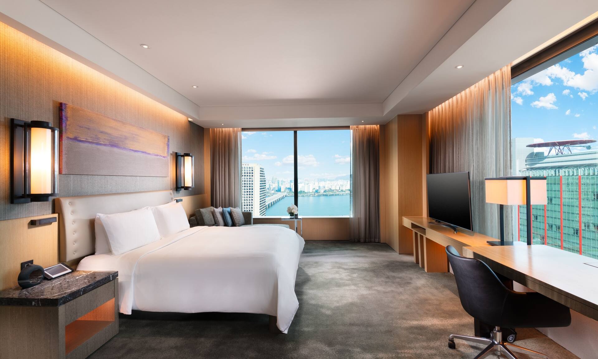 킹 디럭스 코너 스위트 리버 뷰