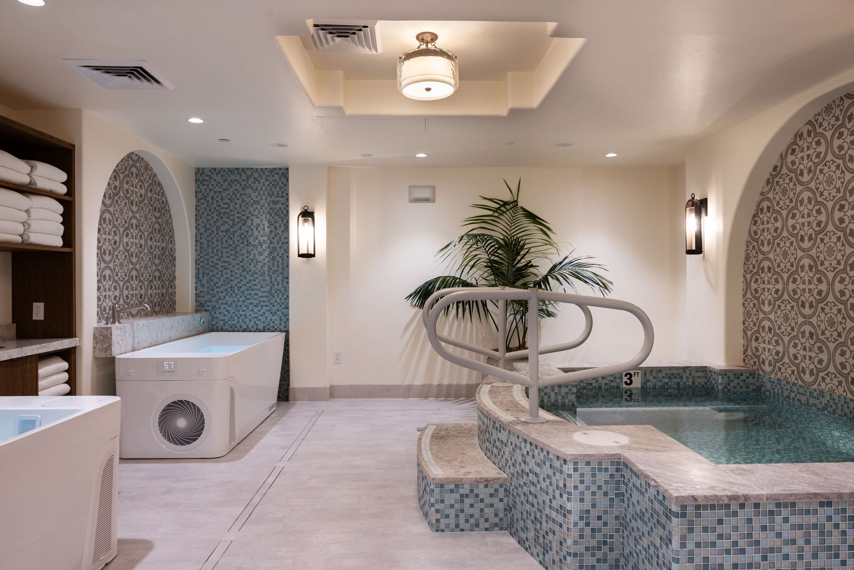 The Spa at Pebble Beach Whirlpool Spa and Cold Plunges c Sherman Chu