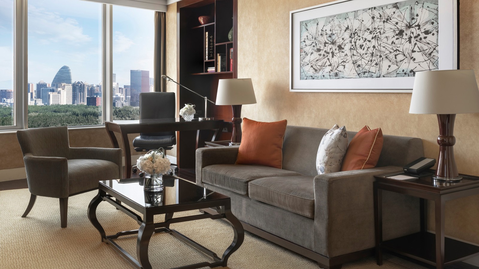 앰배서더 스위트 시티 뷰