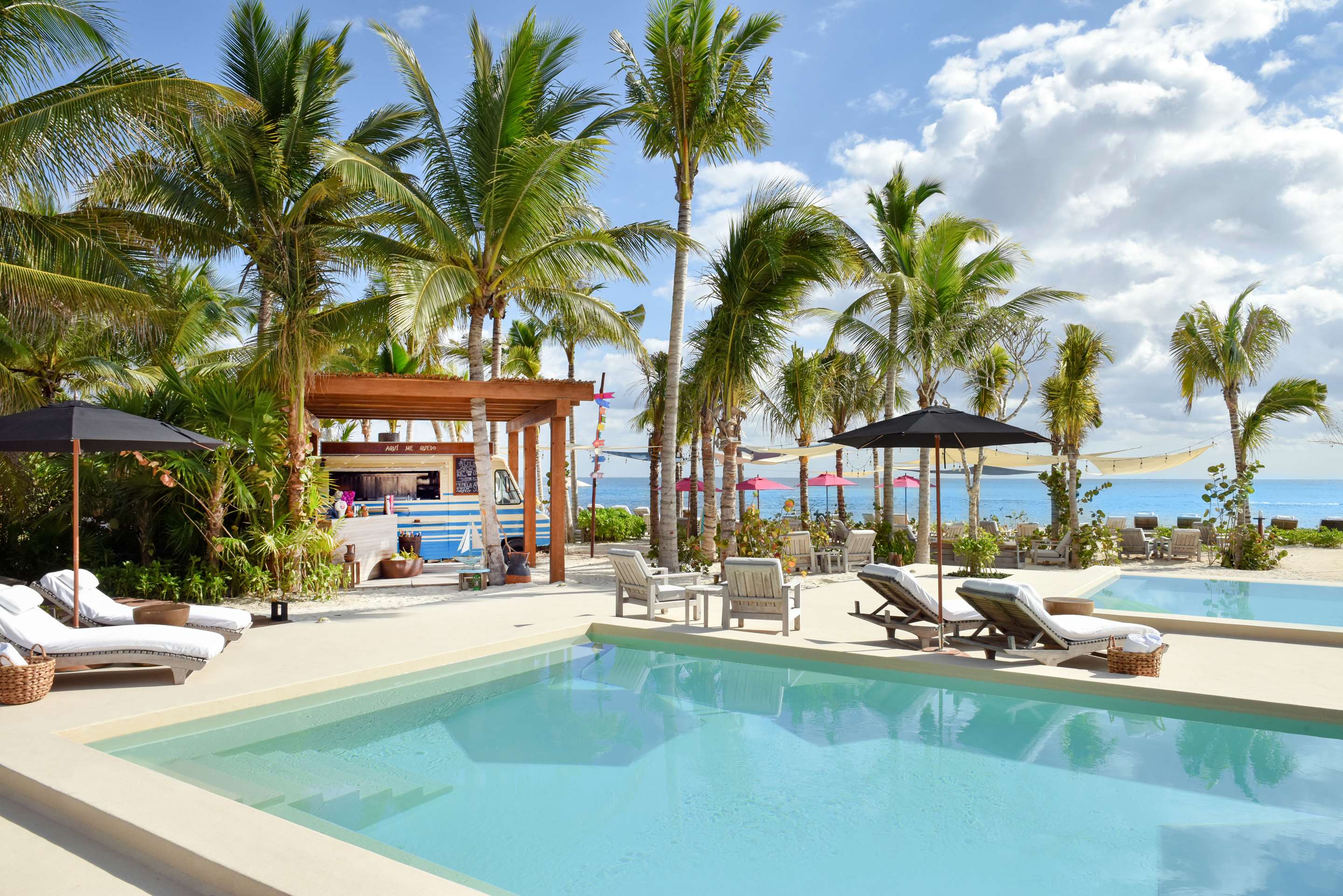 Aquí Me Quedo's Pools and La Cantina