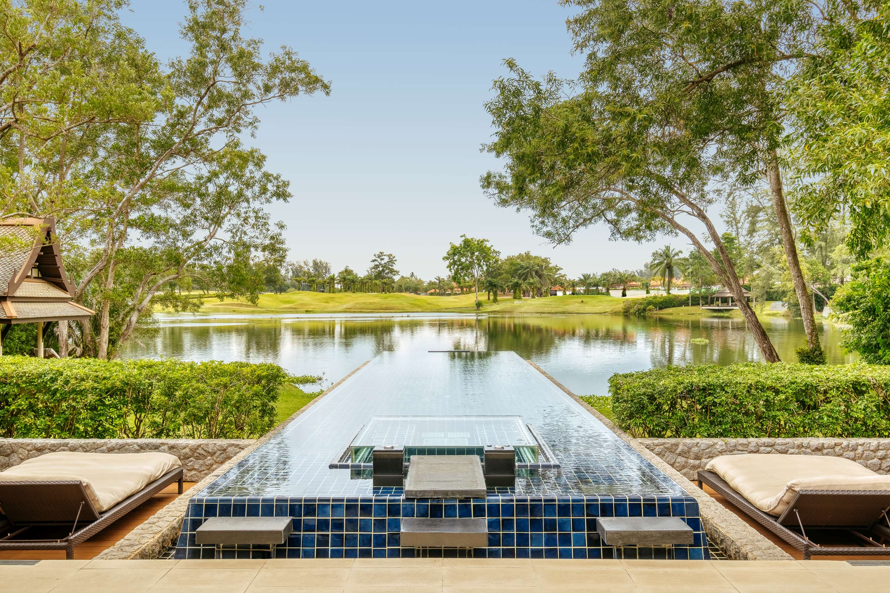 DoublePool Villa Infinity Pool