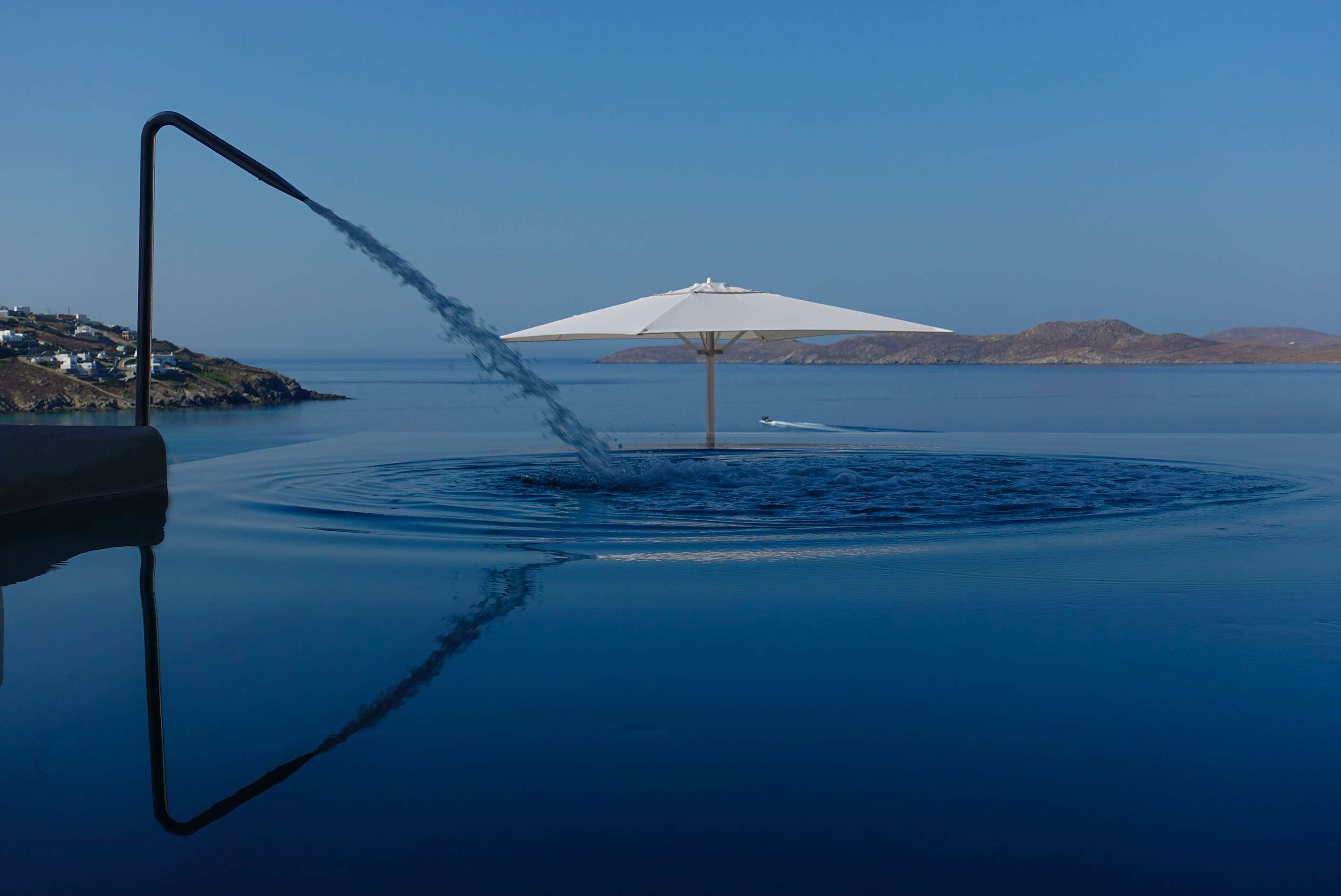 Althea Thalasso Pool Detail