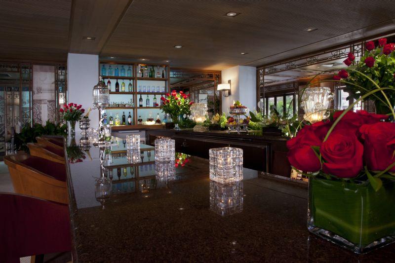 L'Aperitif at La Mer