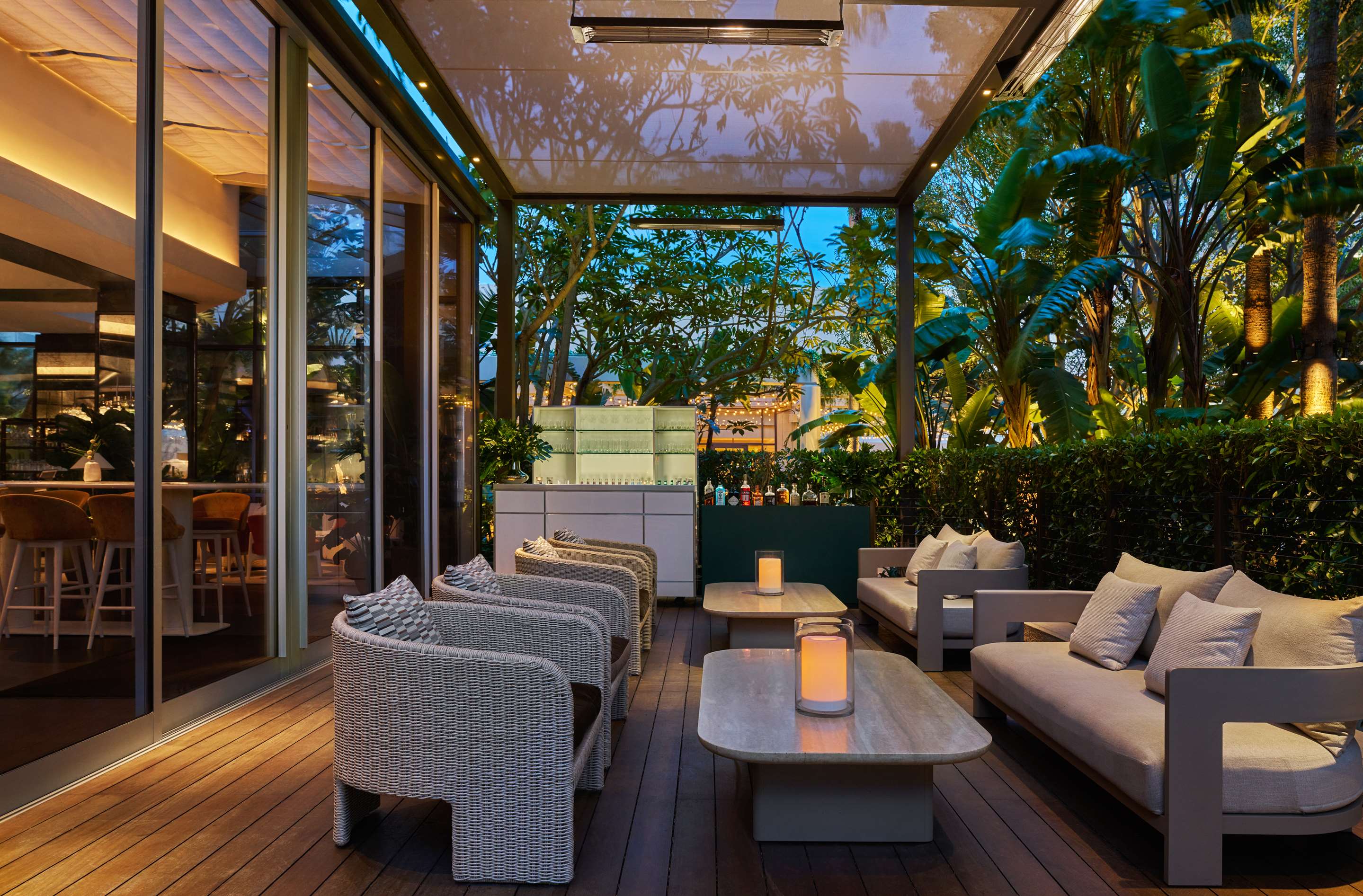 PNB REST BAR PENDRY PATIO