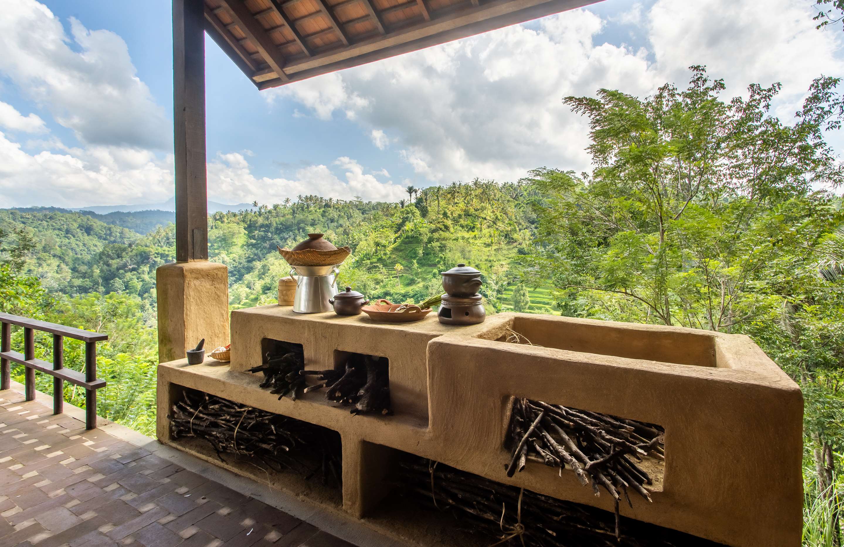 Buahan a Banyan Tree Escape Traditional Open Kitchen