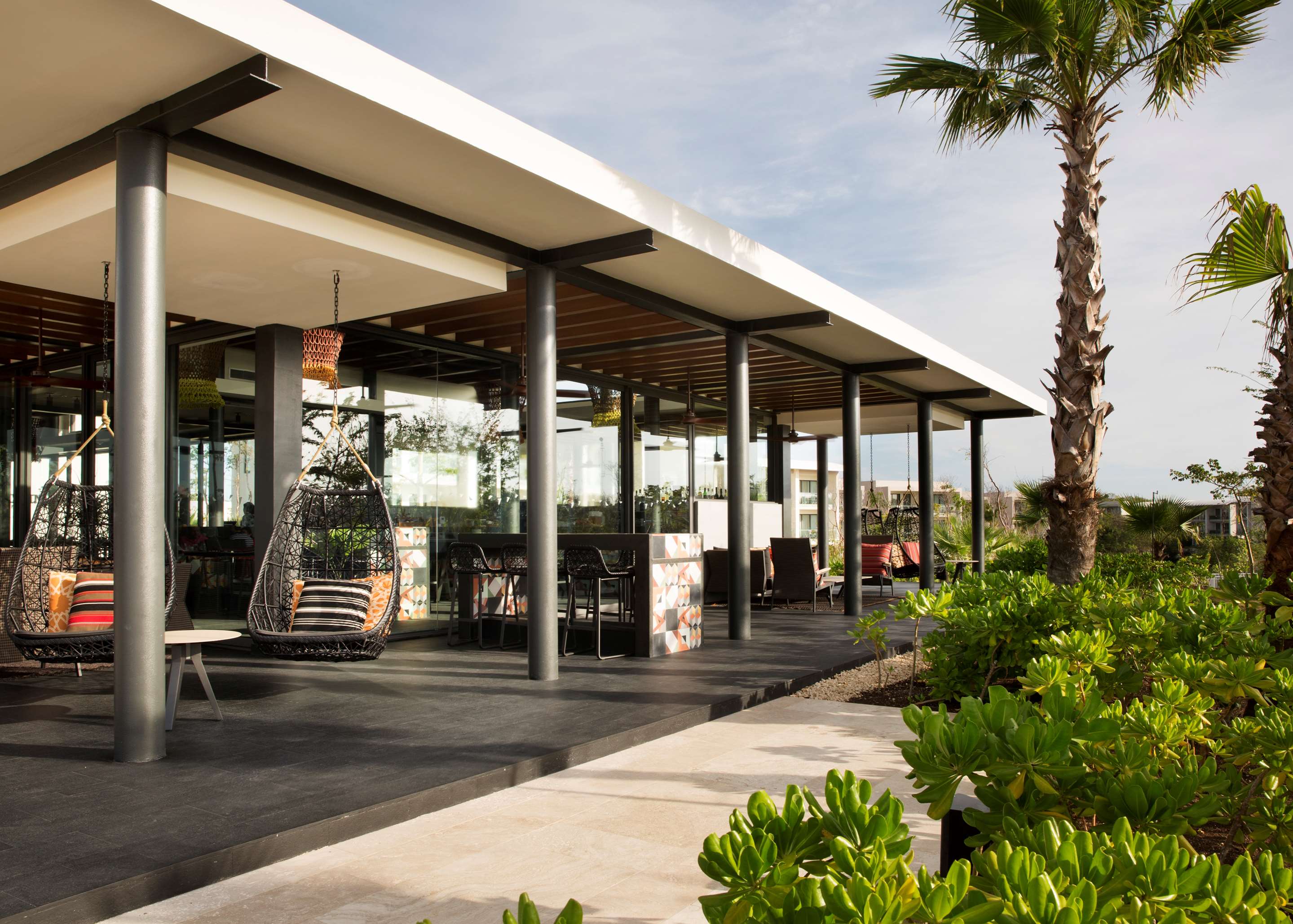 Cocina Milagro - Lagoon Pool Restaurant