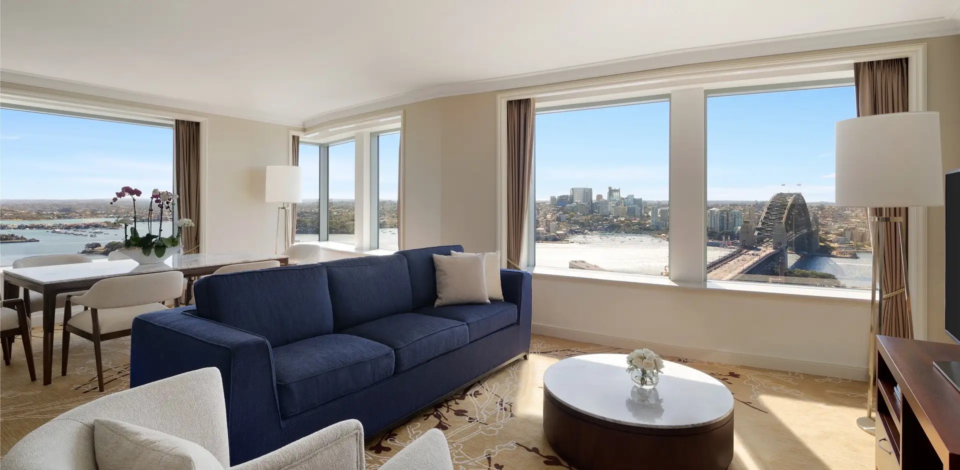 더 거버너 스위트