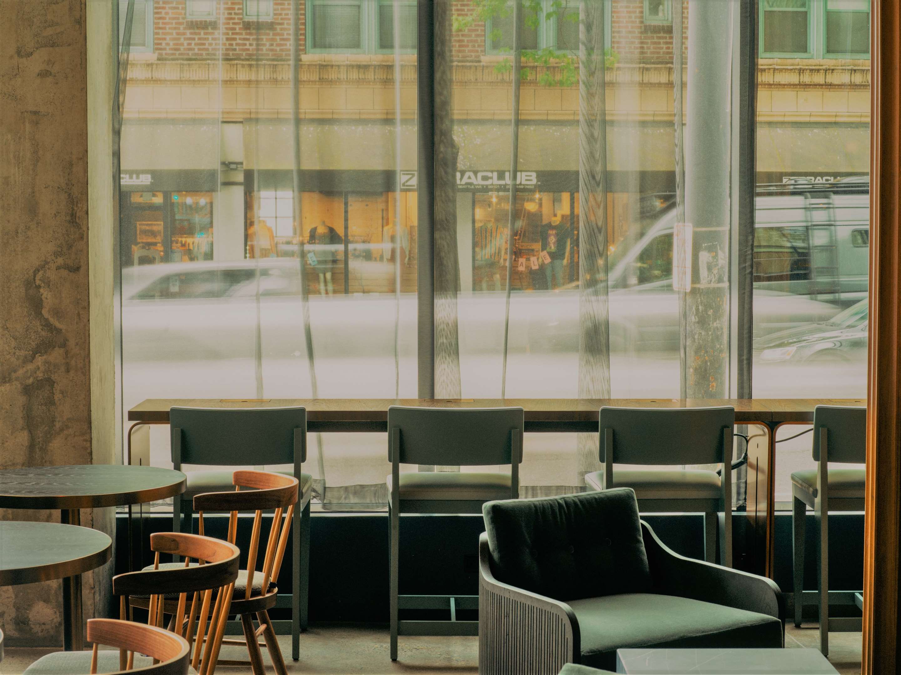 TSH Dining Conversation LoungeSeating