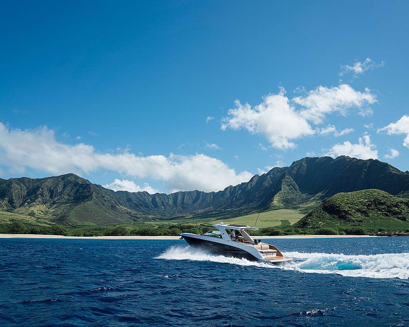 Luxury Sports Cruiser, The Entertainer