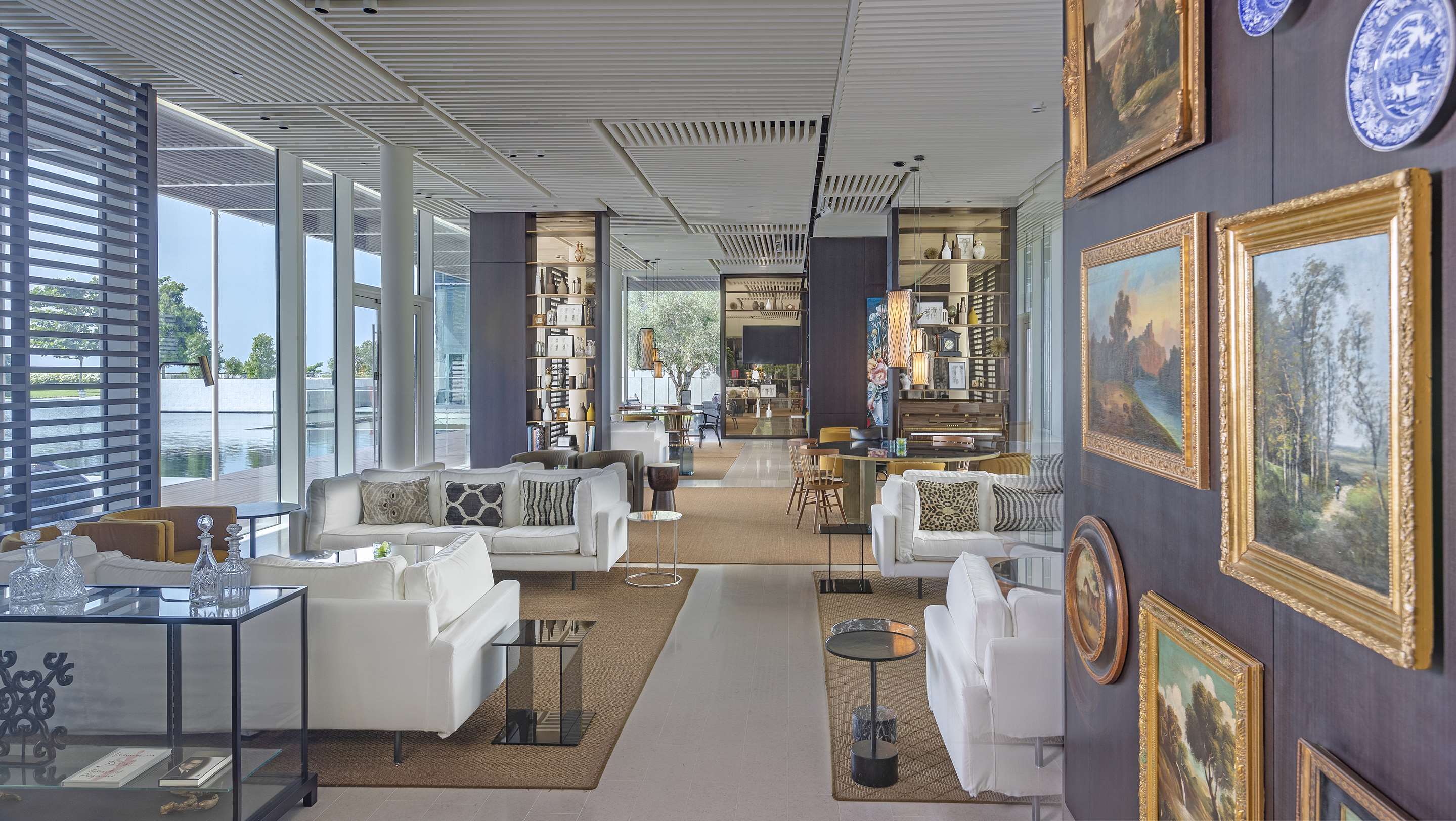 Library The Oberoi Beach Resort Al Zorah