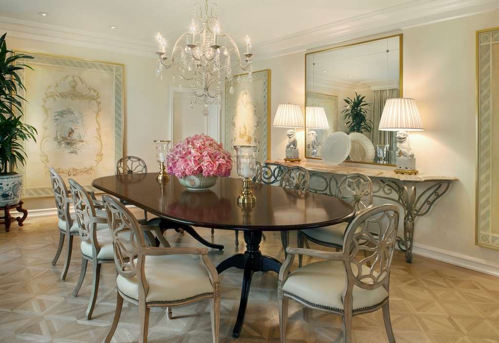 The Peninsula Villa Dining Room