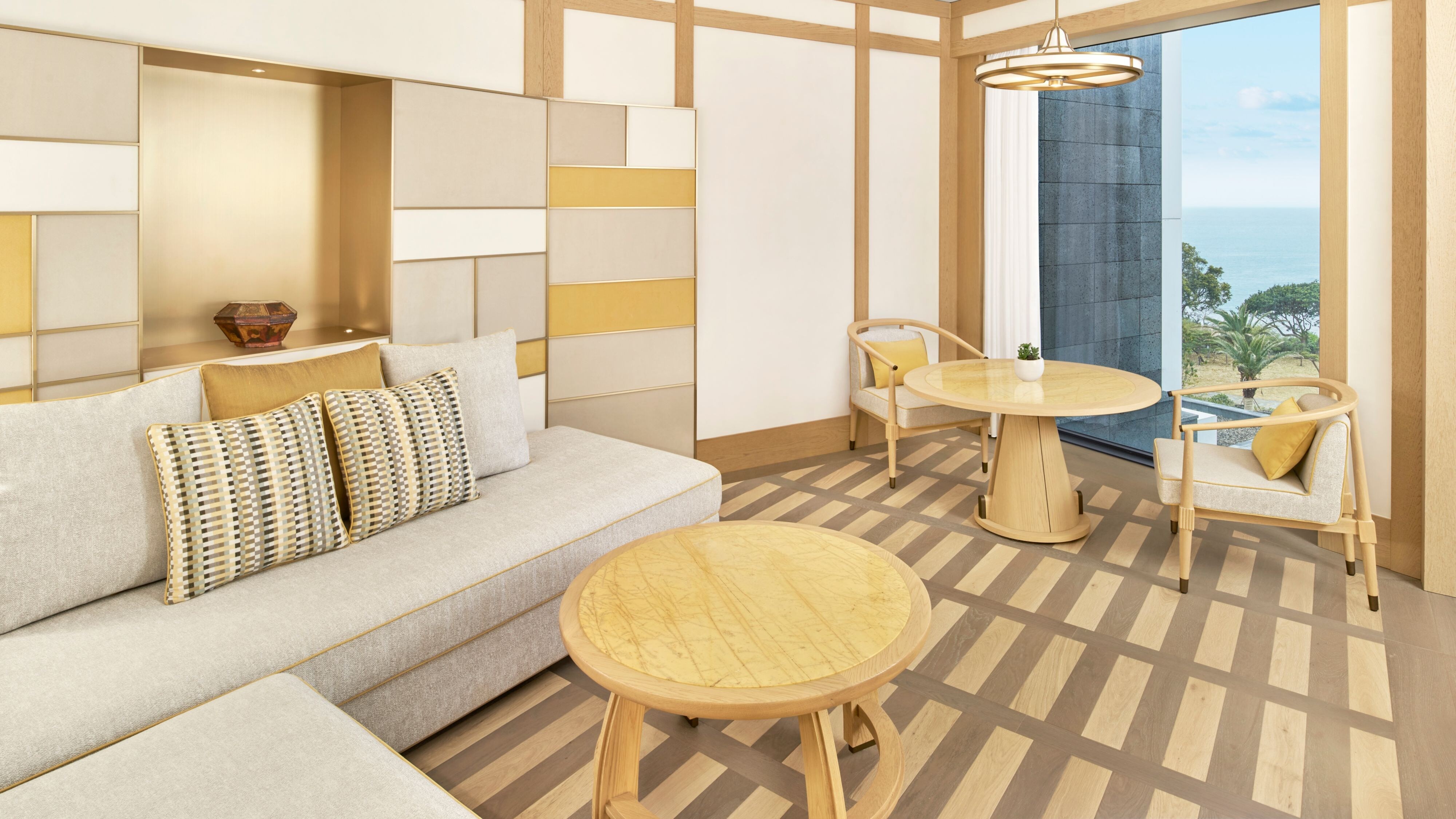 패밀리 스위트 - 2 베드룸 스위트, 침실 1: 킹베드 1개, 침실 2: 트윈 벙크베드 2개, 오션프런트, 발코니