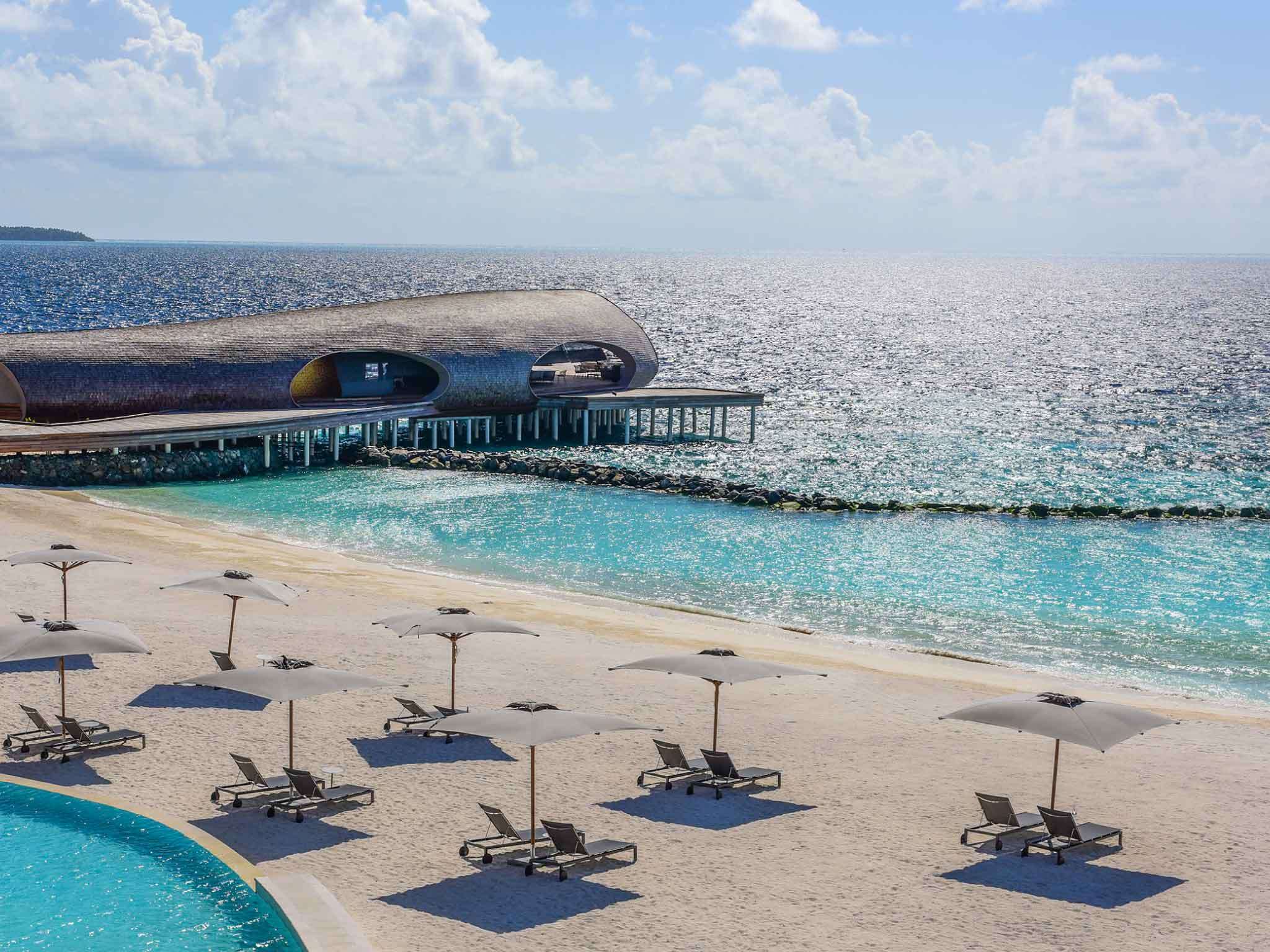 Whale Bar and Main Beach