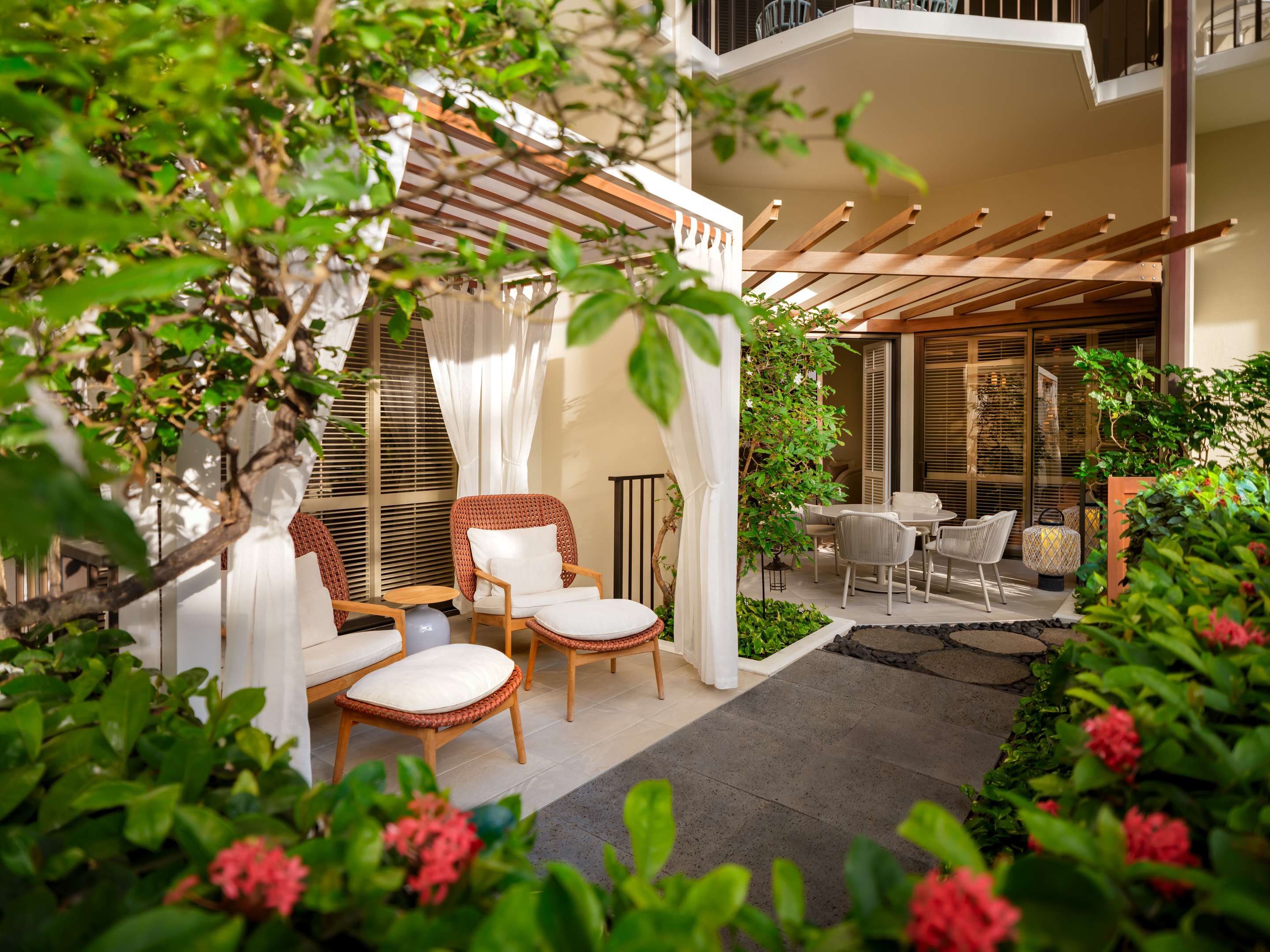 HKU Bungalow Suite Lanai