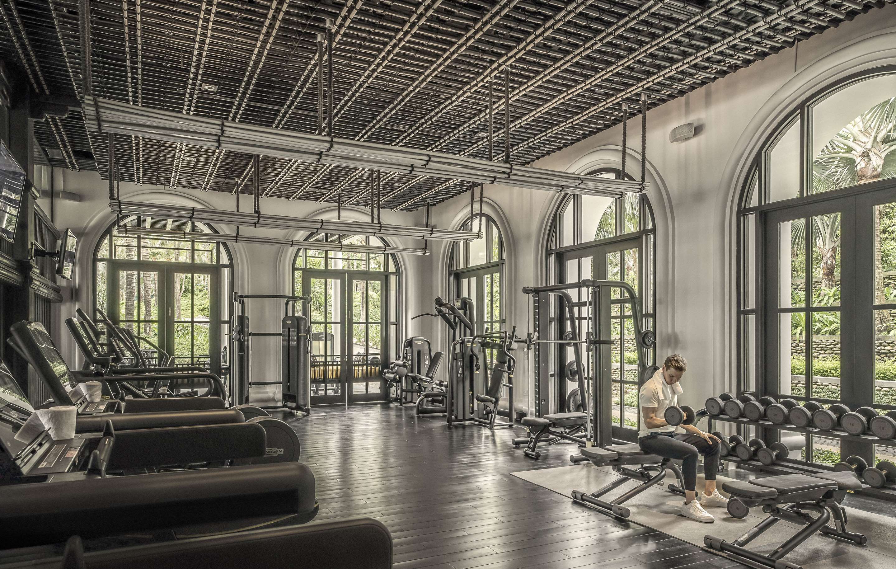 Maintain your edge in our high-tech Soar Gym