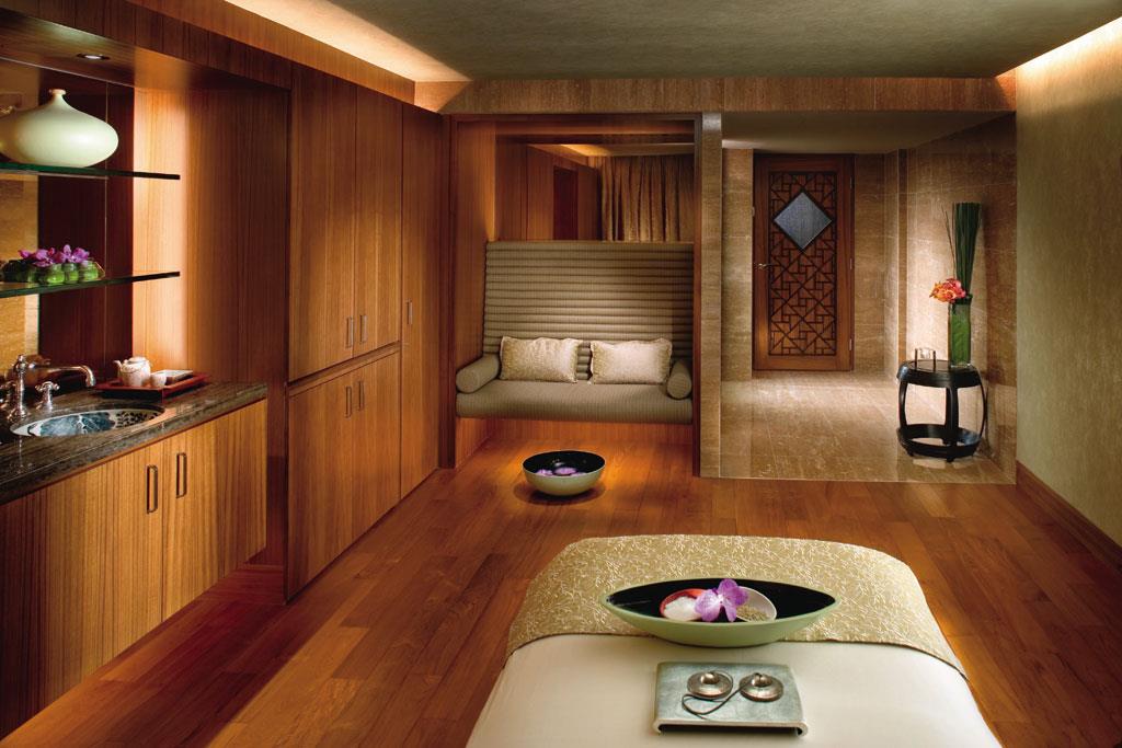Mandarin Spa Treatment Room