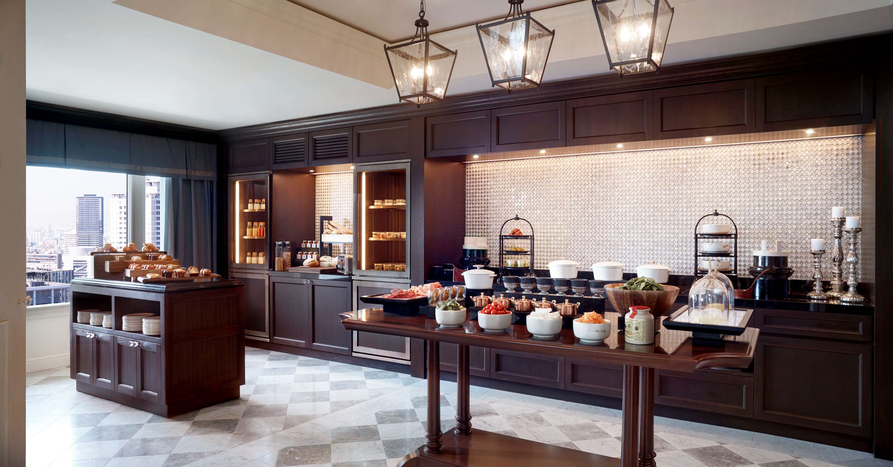 Club Lounge Food Station