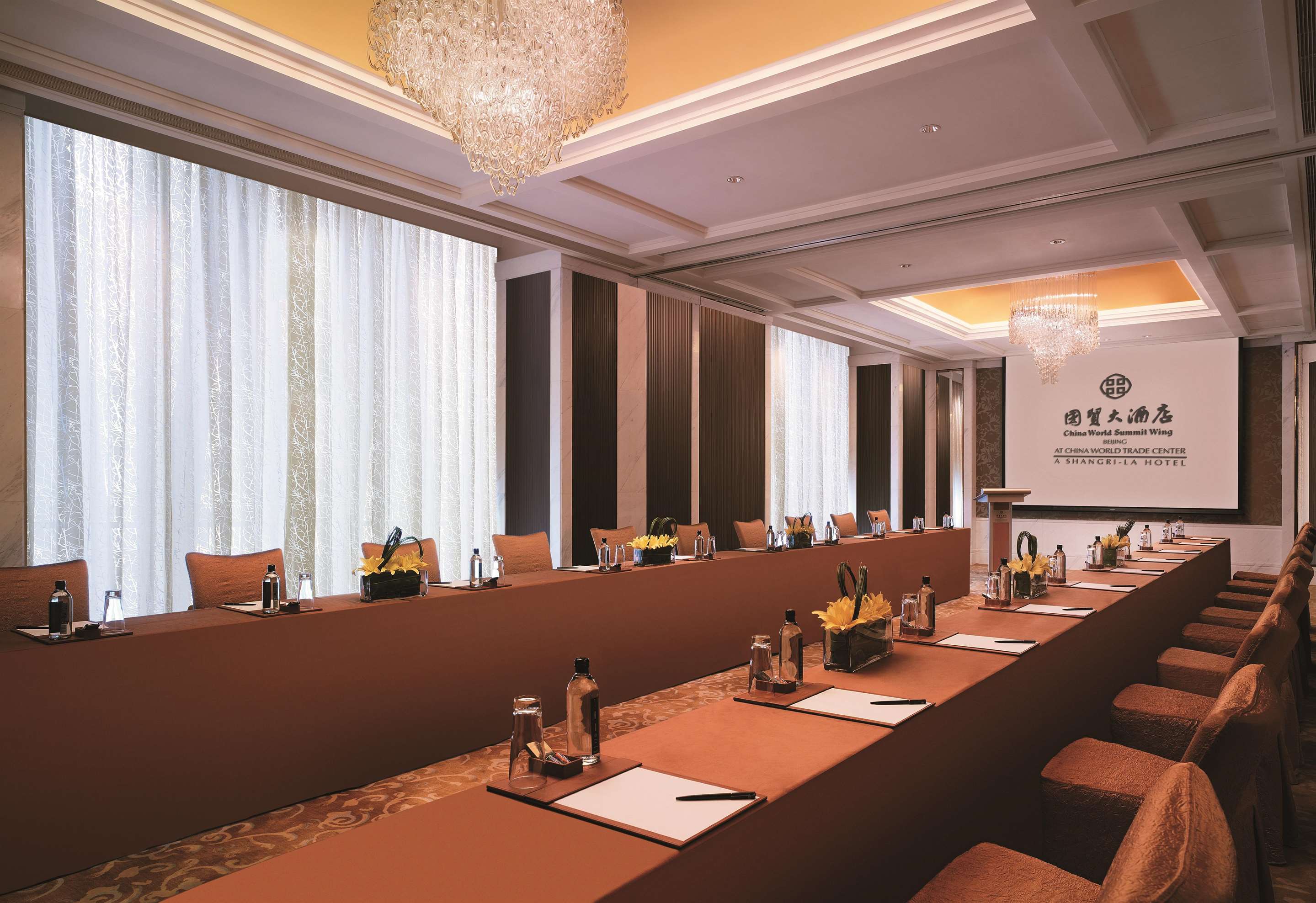 SW 43 44 - Function room - U shape