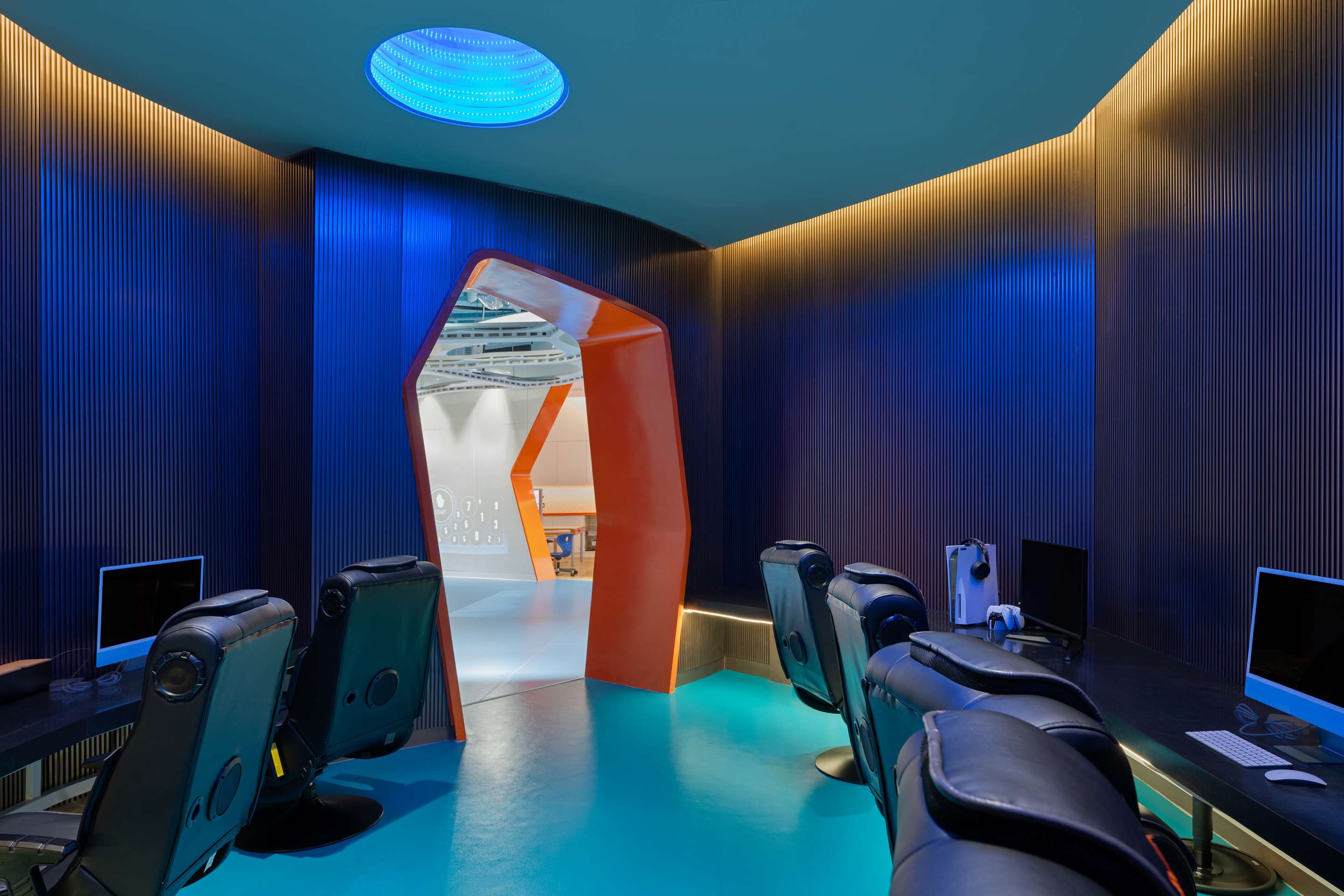 Explorers Club Computer Room