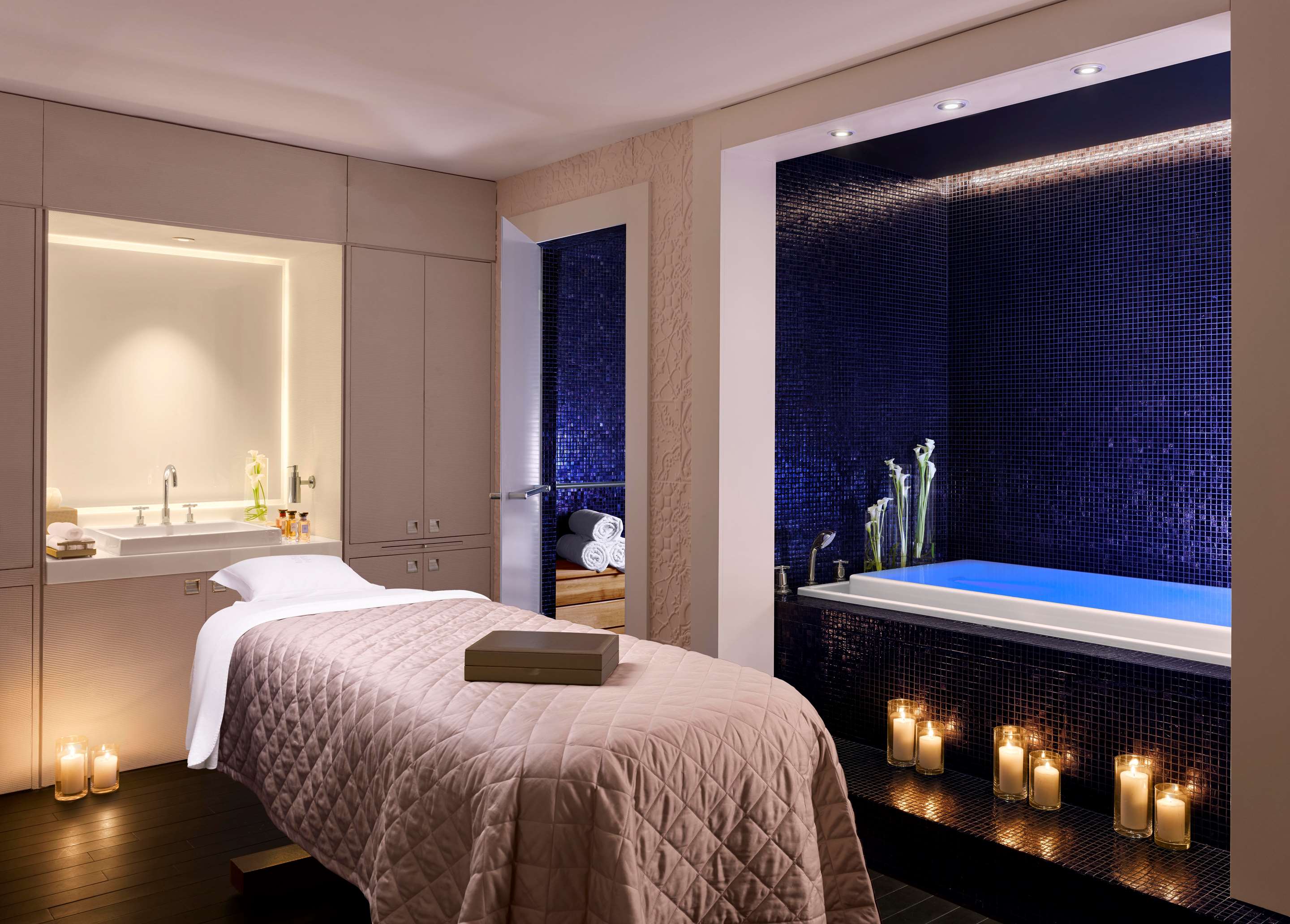 Spa Metropole by Givenchy suite