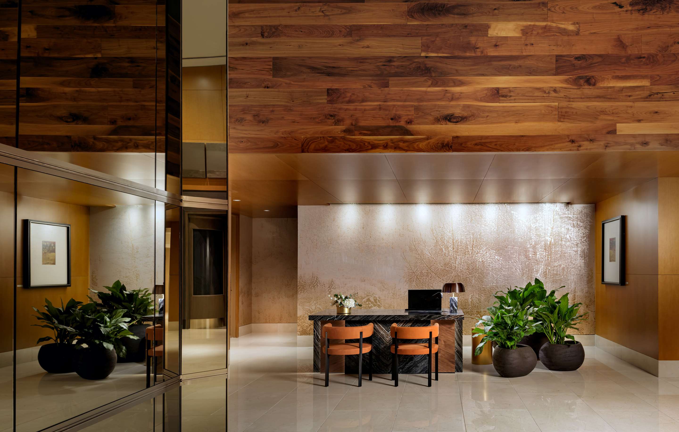 The Ritz-Carlton, Toronto Reception area