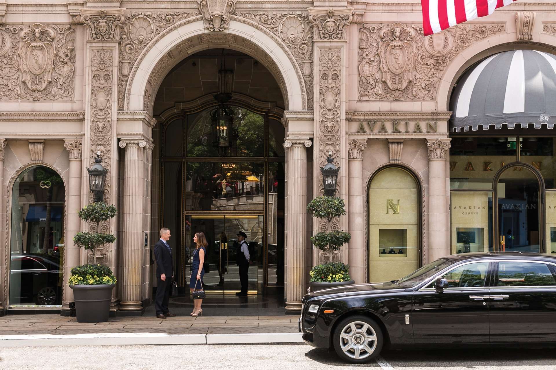 Wilshire Boulevard Awaits