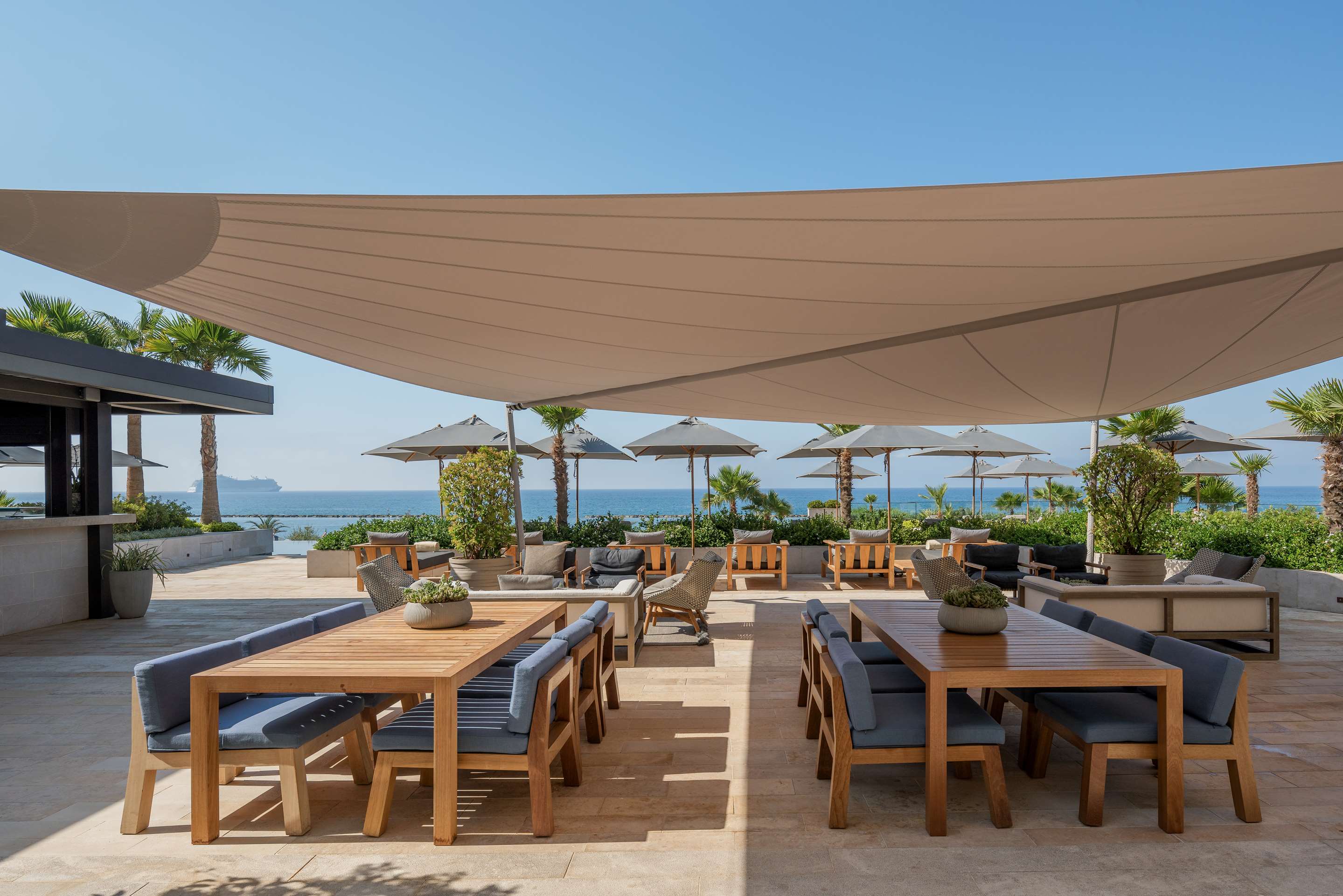 Pool Bar Sitting Area