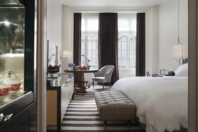 Grand Premier Room