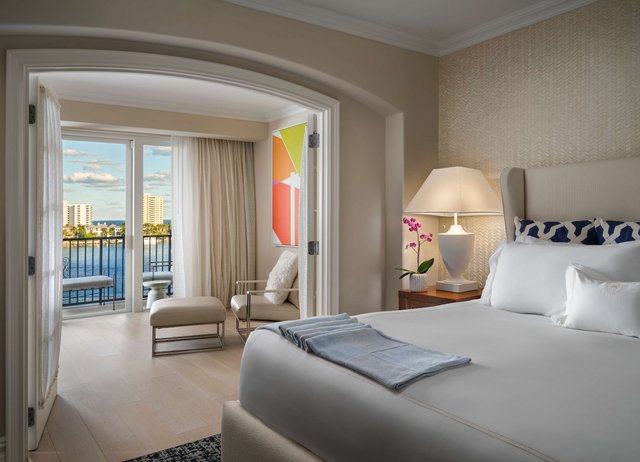 One-Bedroom Suite + Balcony