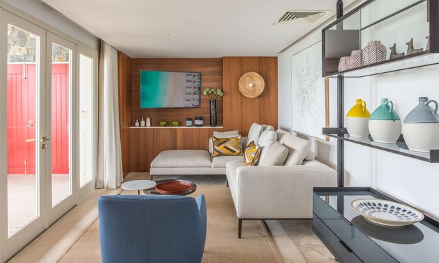 Diamond Suites