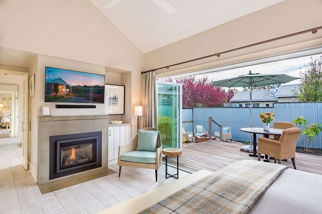 Carneros Residence
