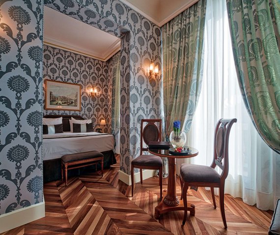 Junior suite Lagoon view with Balcony