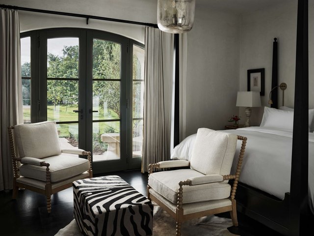 Mountain Laurel Suite