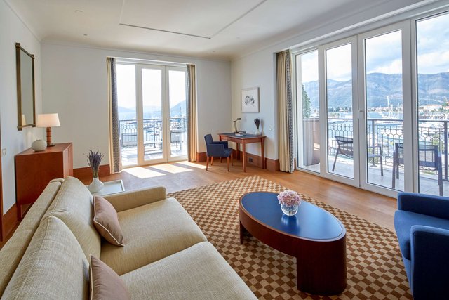 Three Bedroom Suite Sea View